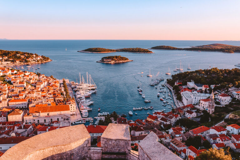 Hvar Yacht Surveyor